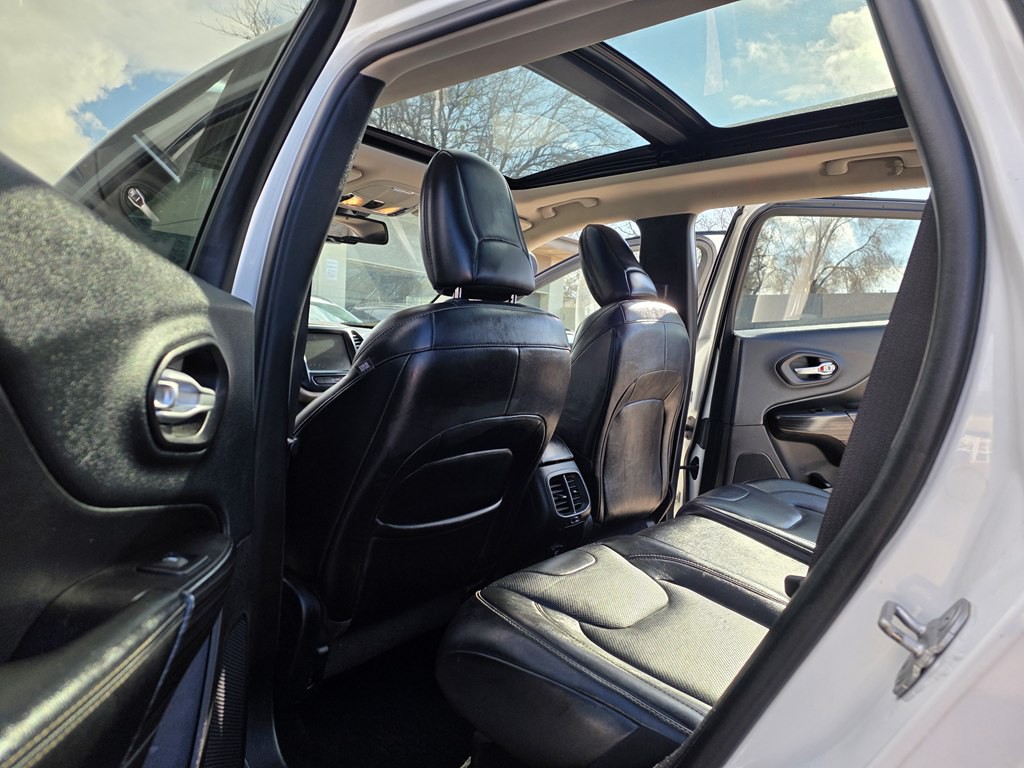 2014 Jeep Cherokee Image 17