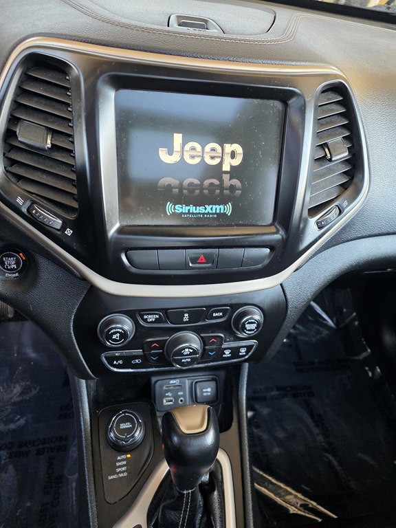 2014 Jeep Cherokee Image 22