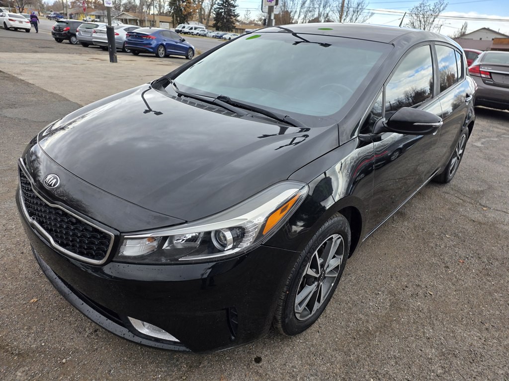 2017 Kia Forte Image 4