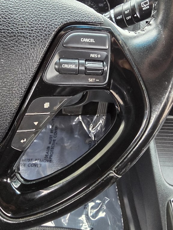 2017 Kia Forte Image 19