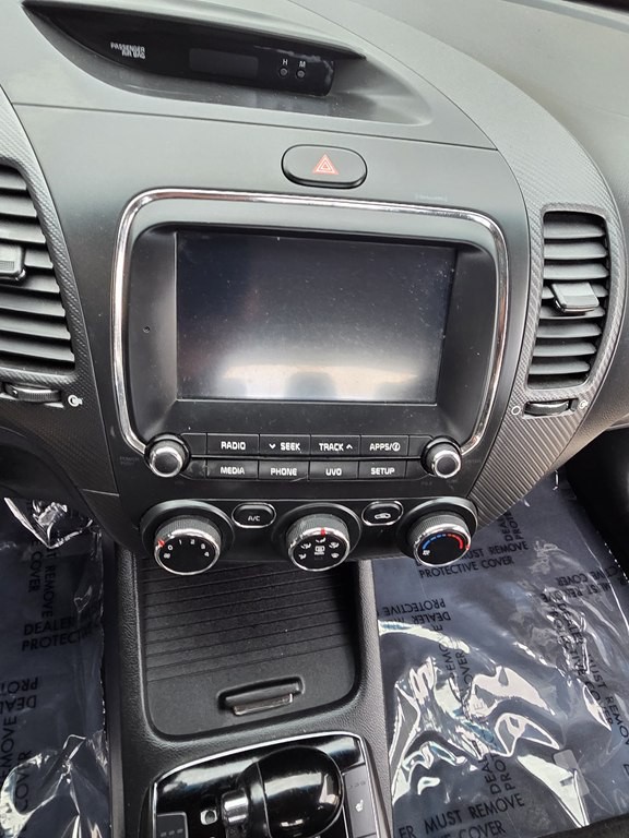 2017 Kia Forte Image 21