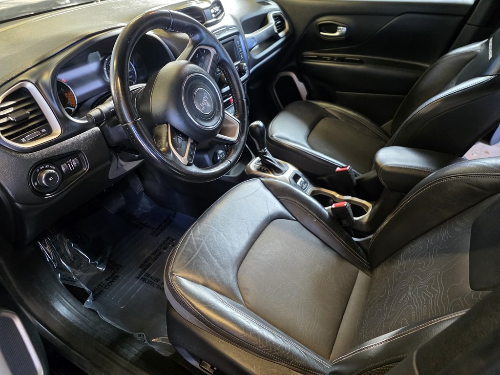 2017 Jeep Renegade Image 12