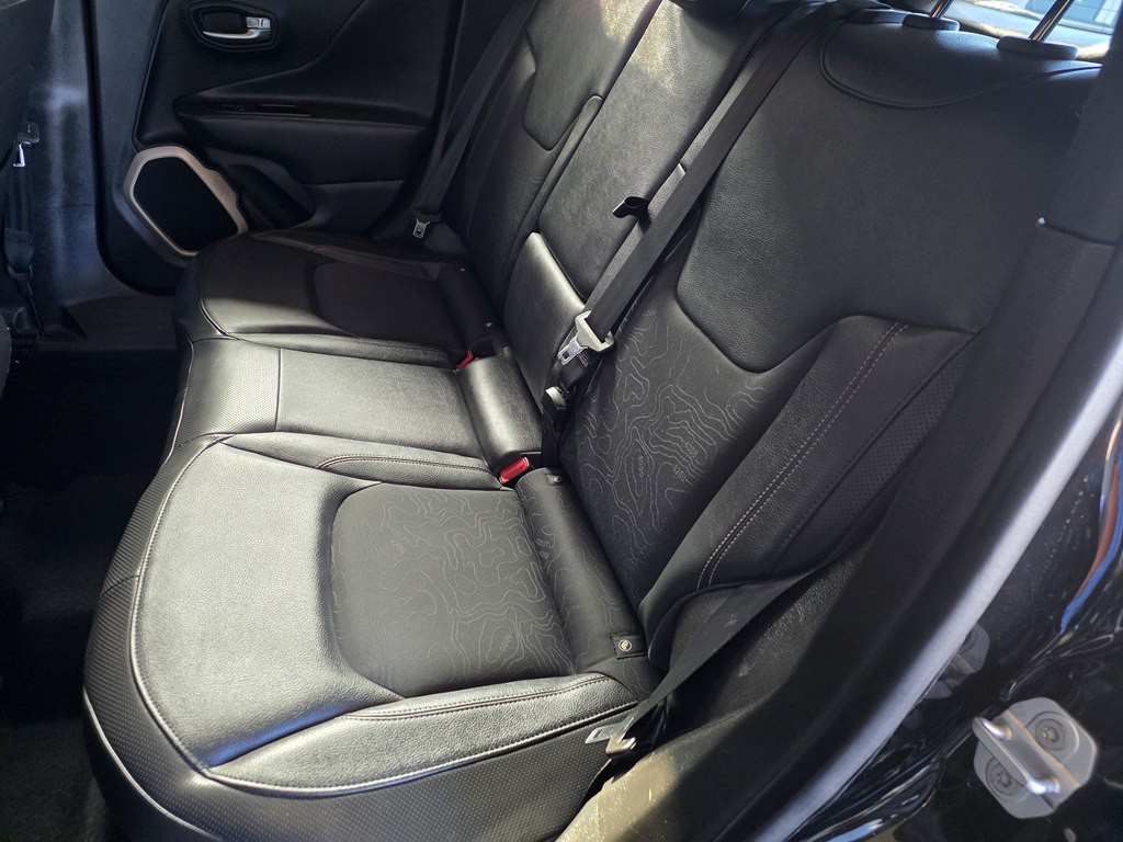 2017 Jeep Renegade Image 16