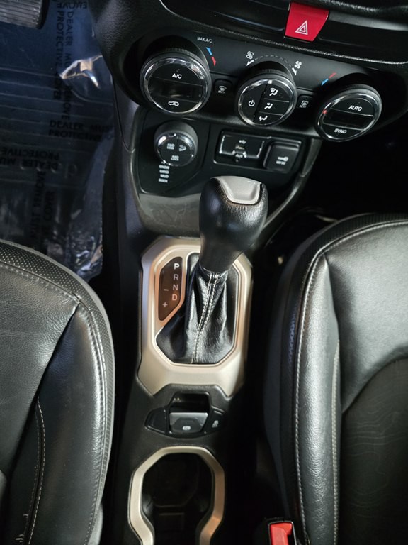 2017 Jeep Renegade Image 23