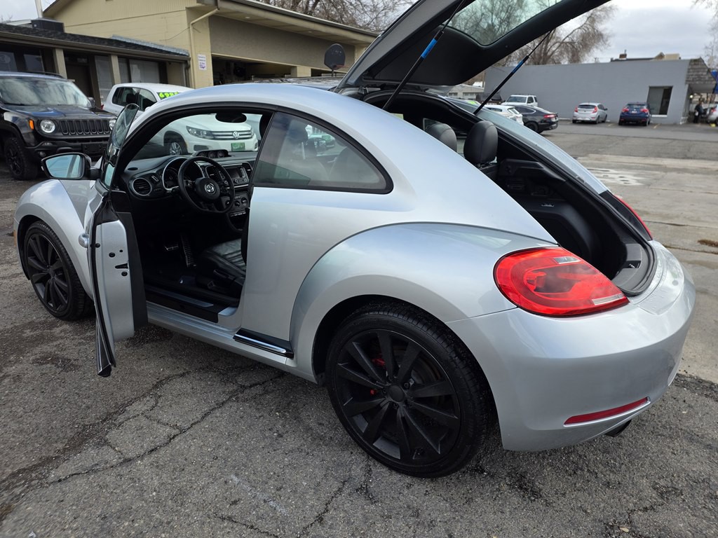 2013 Volkswagen Beetle Image 7