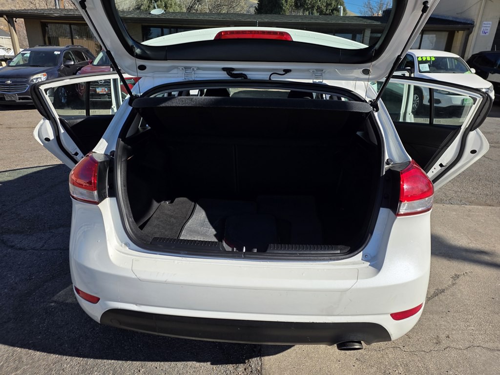 2017 Kia Forte Image 10