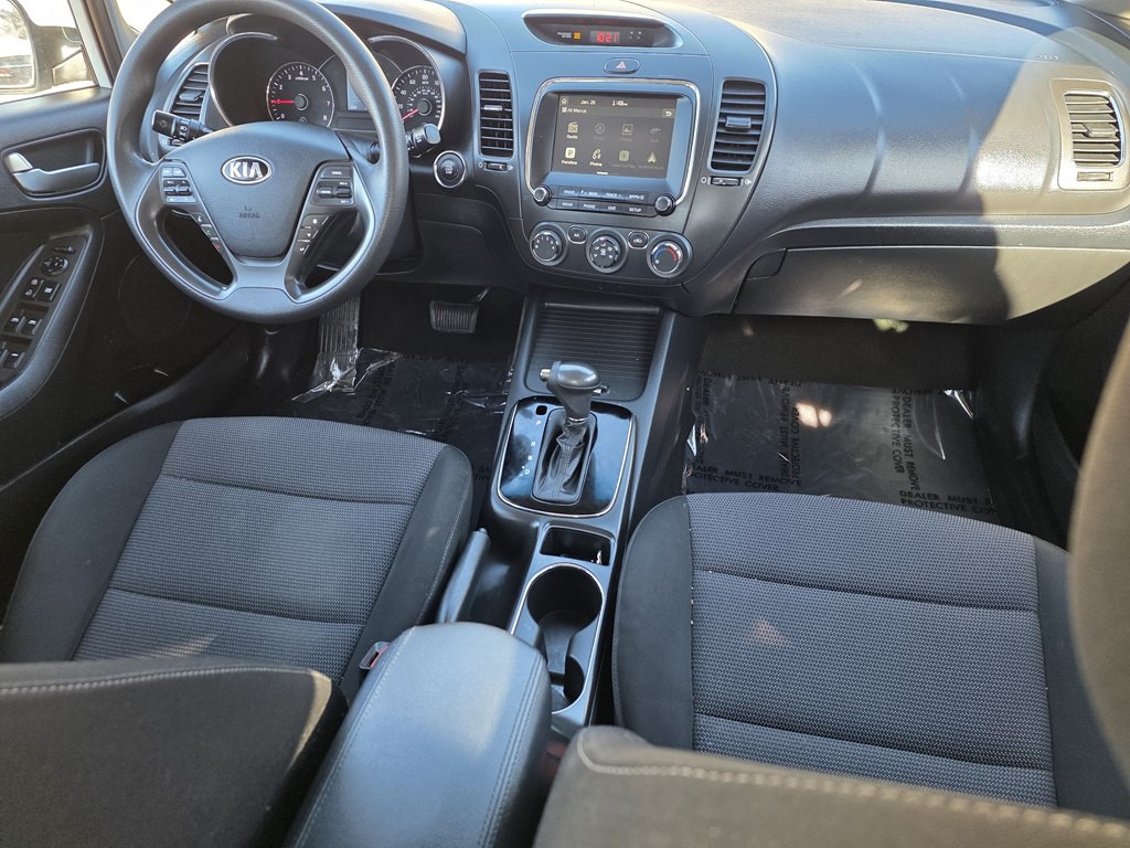 2017 Kia Forte Image 14