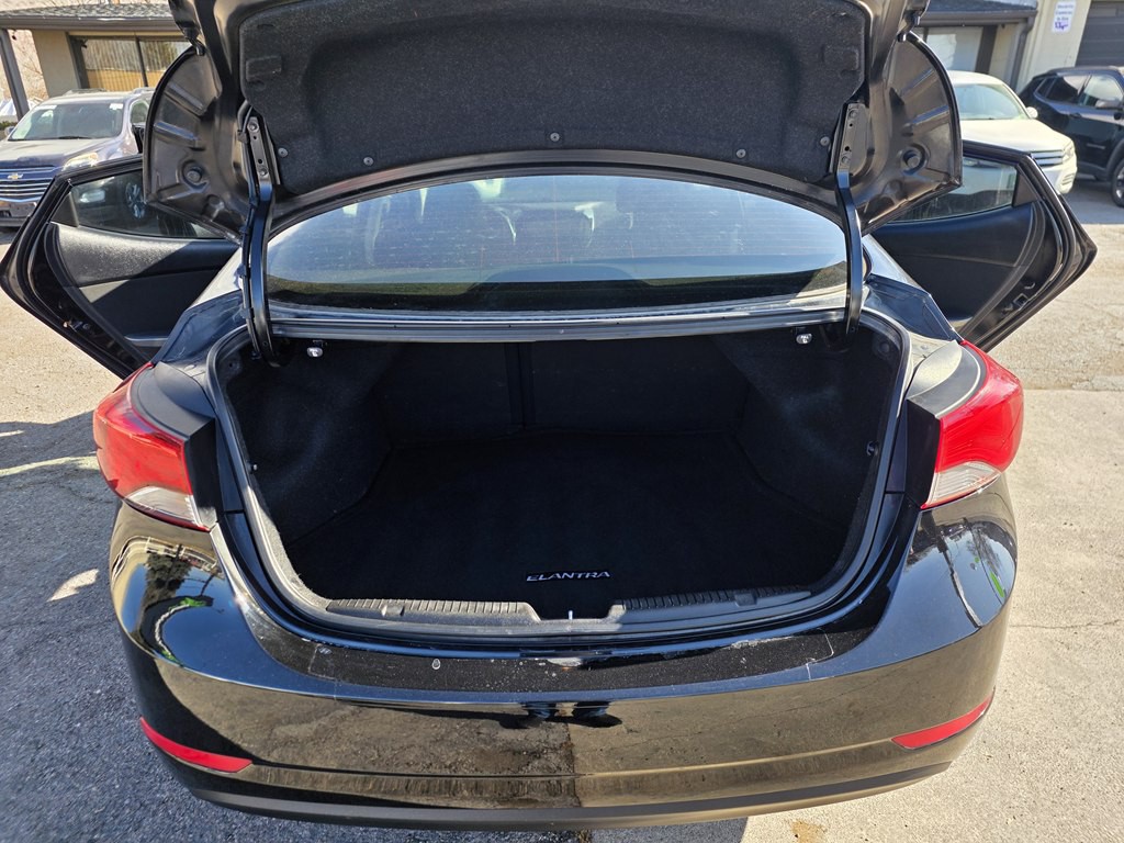 2015 Hyundai Elantra Image 9