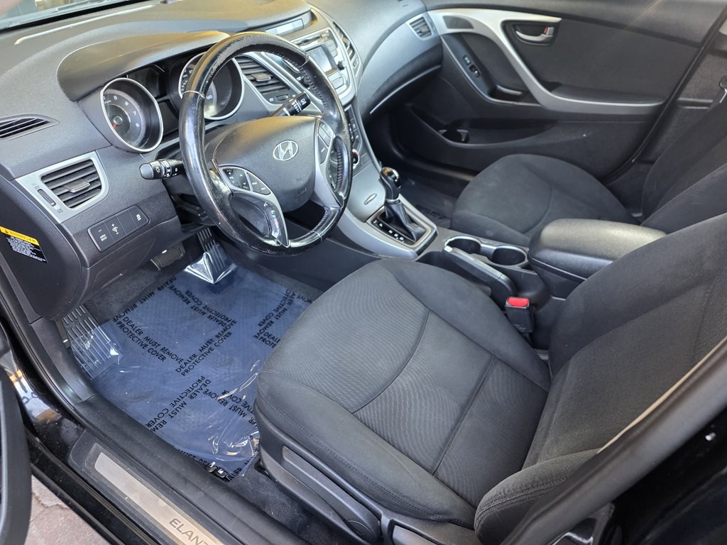2015 Hyundai Elantra Image 12
