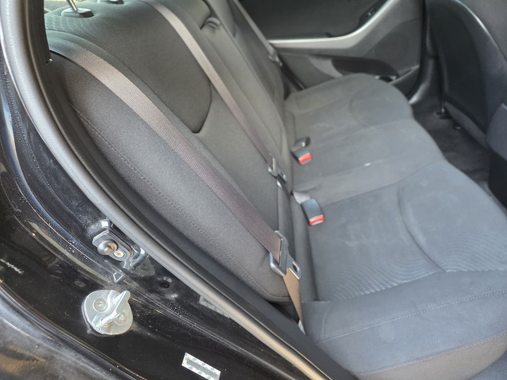 2015 Hyundai Elantra Image 15