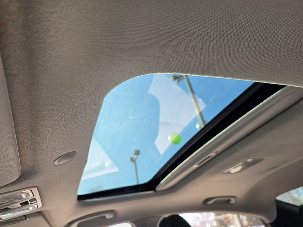 2015 Hyundai Elantra Image 31