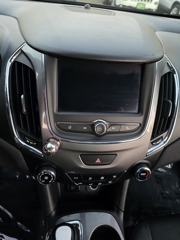 2019 Chevrolet Cruze Image 20