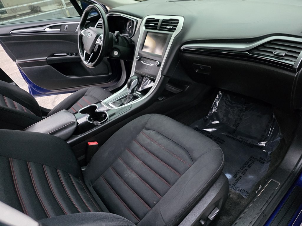 2015 Ford Fusion Image 16