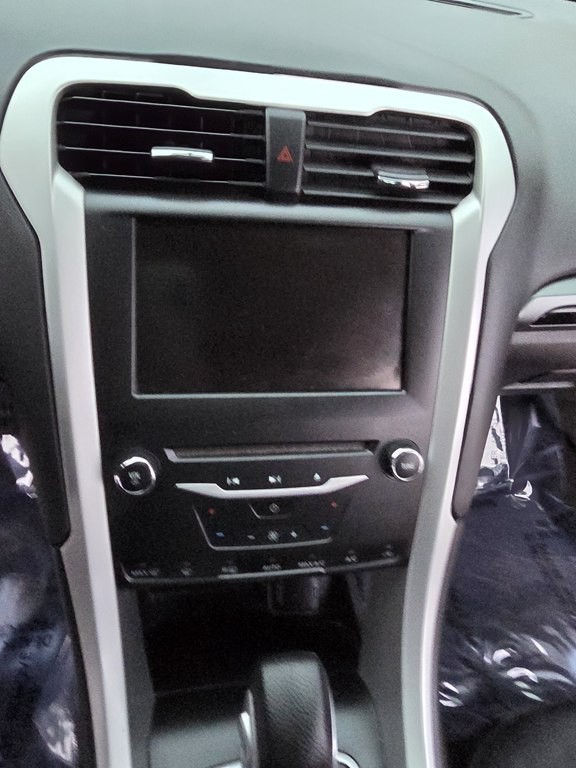 2015 Ford Fusion Image 23