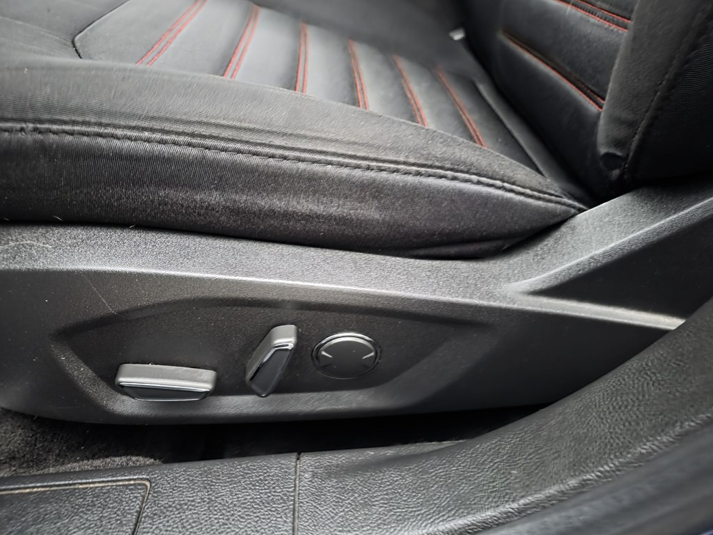 2015 Ford Fusion Image 28