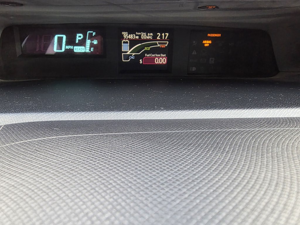 2014 Toyota Prius Image 19