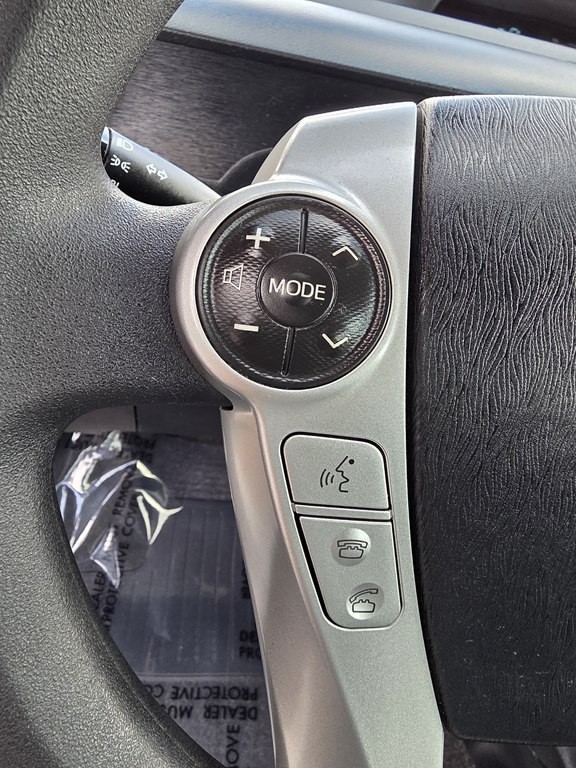 2014 Toyota Prius Image 21