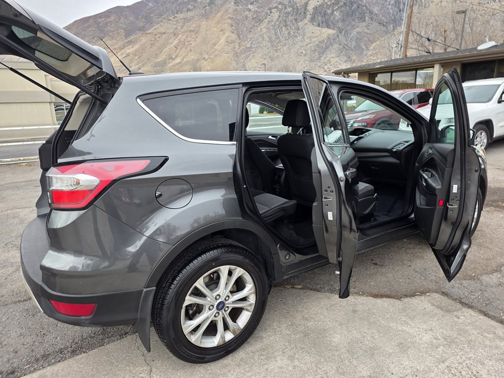 2017 Ford Escape Image 11