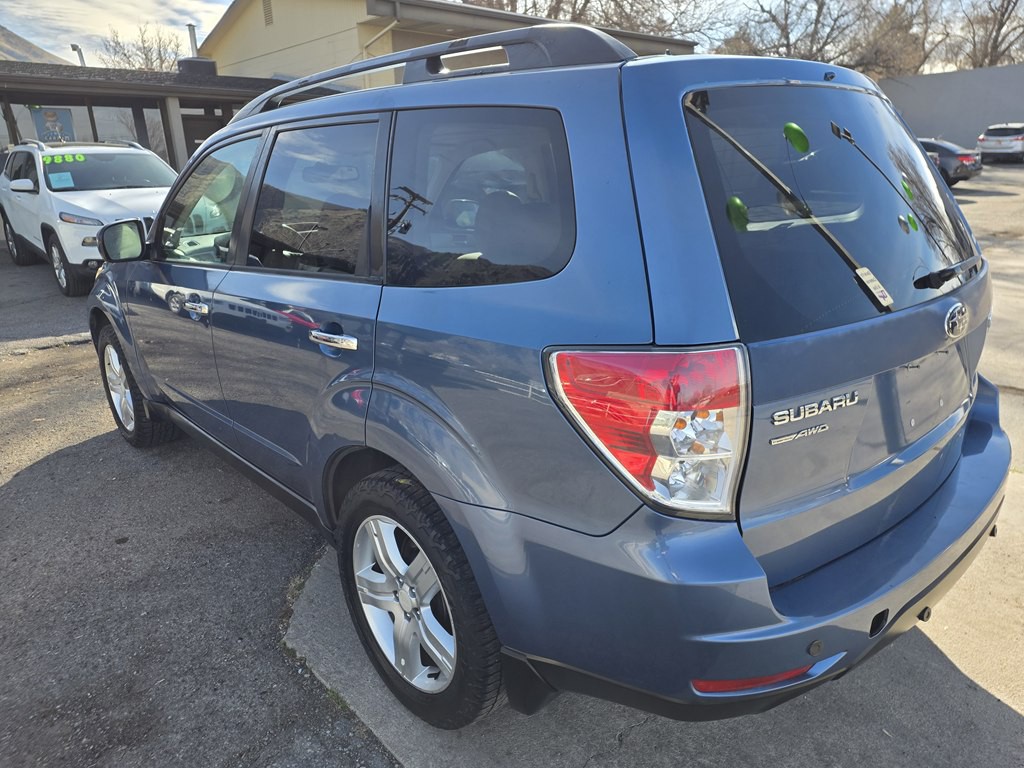 2010 Subaru Forester Image 6