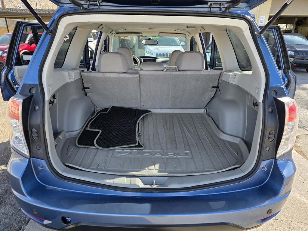 2010 Subaru Forester Image 8