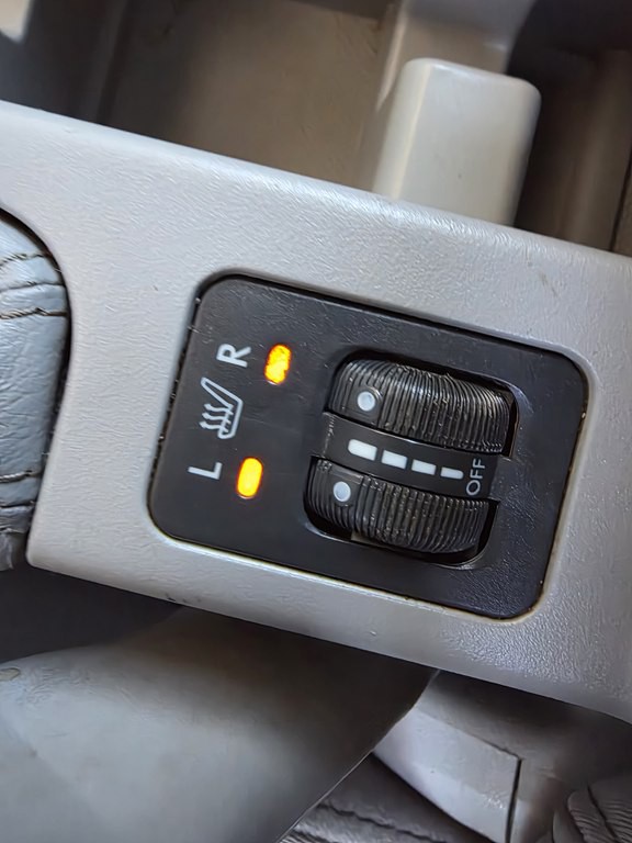 2010 Subaru Forester Image 26