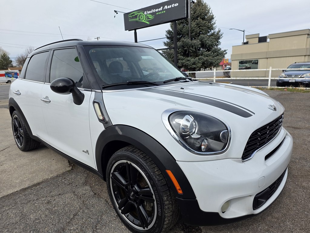 2014 MINI Cooper Image 1