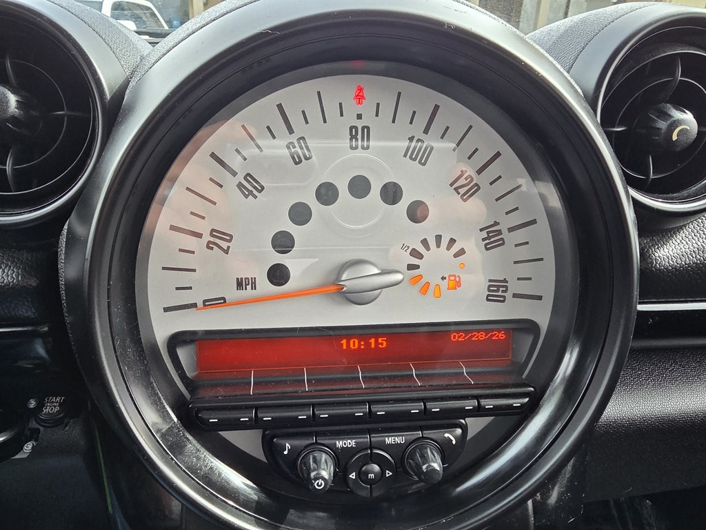 2014 MINI Cooper Image 19