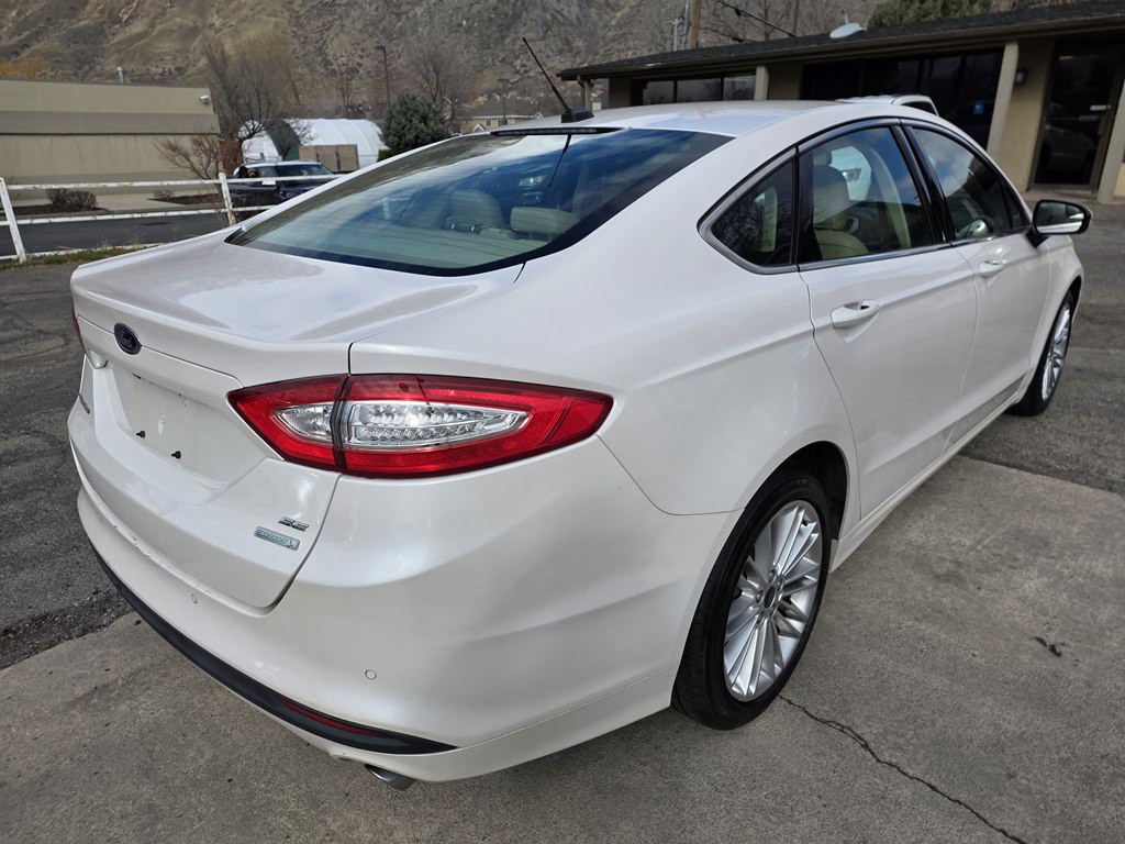 2016 Ford Fusion Image 8