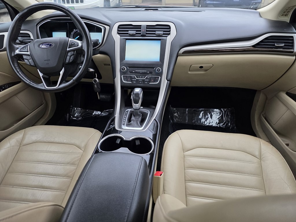 2016 Ford Fusion Image 15