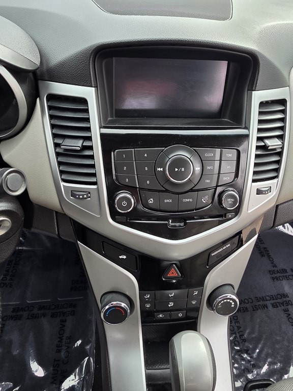 2015 Chevrolet Cruze Image 22