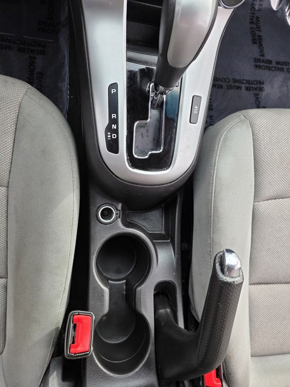 2015 Chevrolet Cruze Image 24