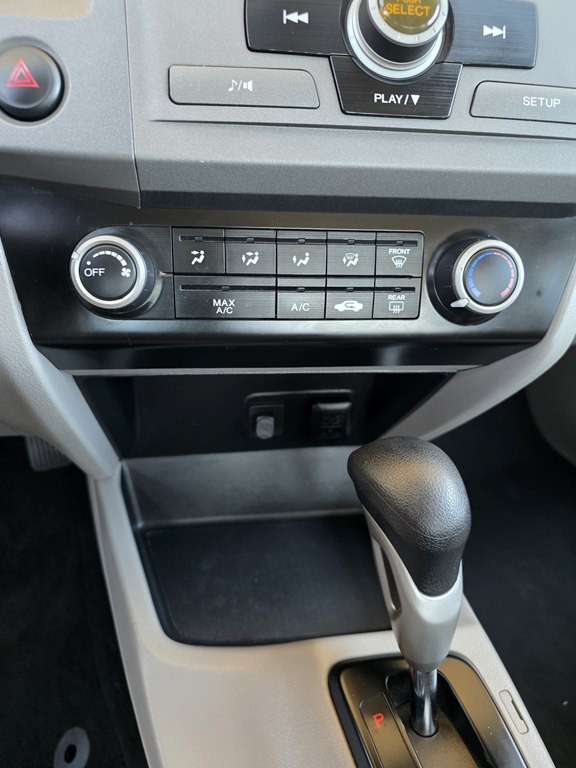 2012 Honda Civic Image 24