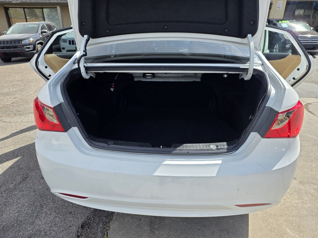 2013 Hyundai Sonata Image 12