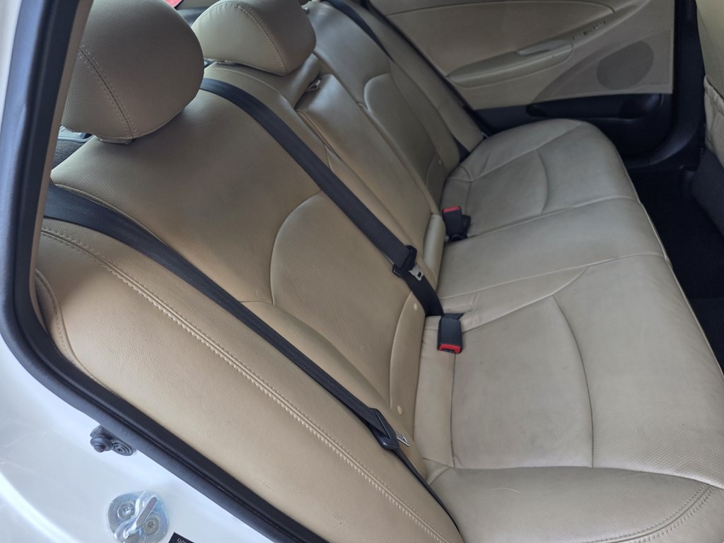 2013 Hyundai Sonata Image 21