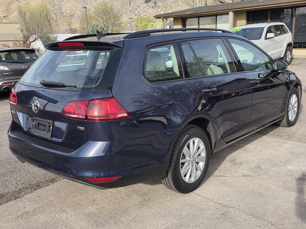 2016 Volkswagen Golf Image 8