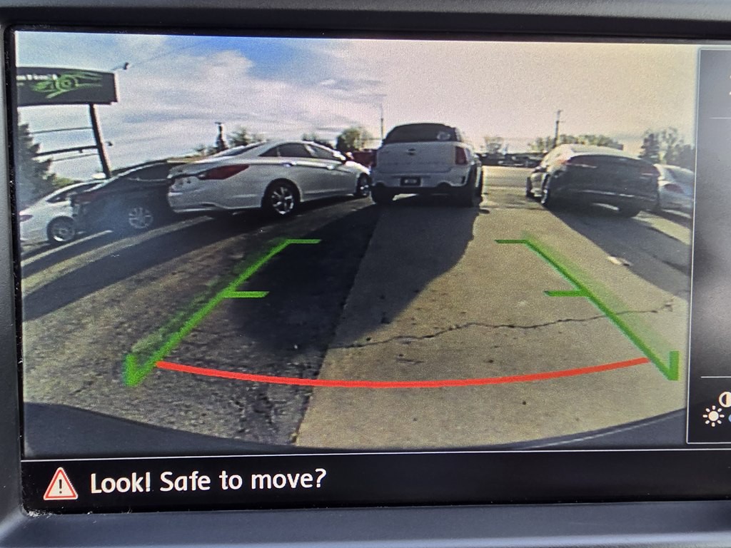 2016 Volkswagen Golf Image 12