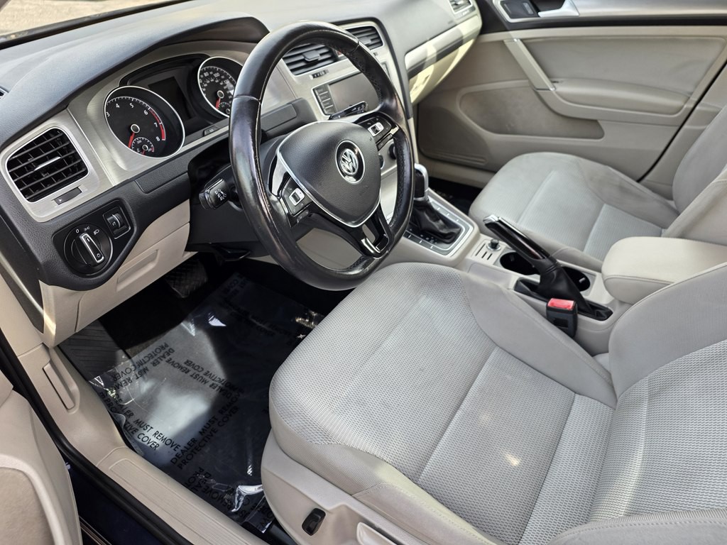 2016 Volkswagen Golf Image 13