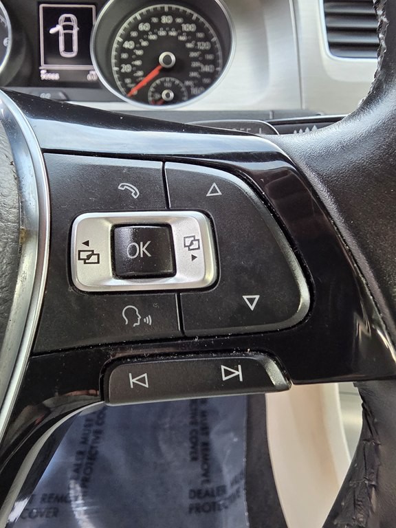 2016 Volkswagen Golf Image 22