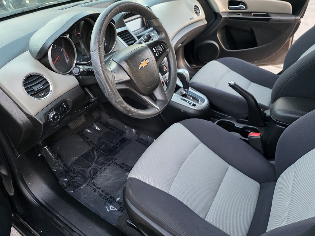 2014 Chevrolet Cruze Image 12