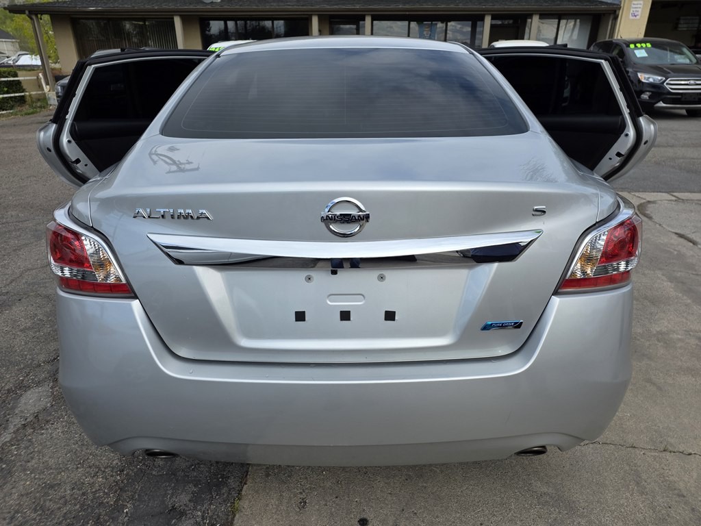 2014 Nissan Altima Image 7