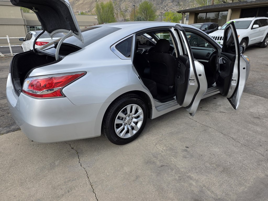2014 Nissan Altima Image 11