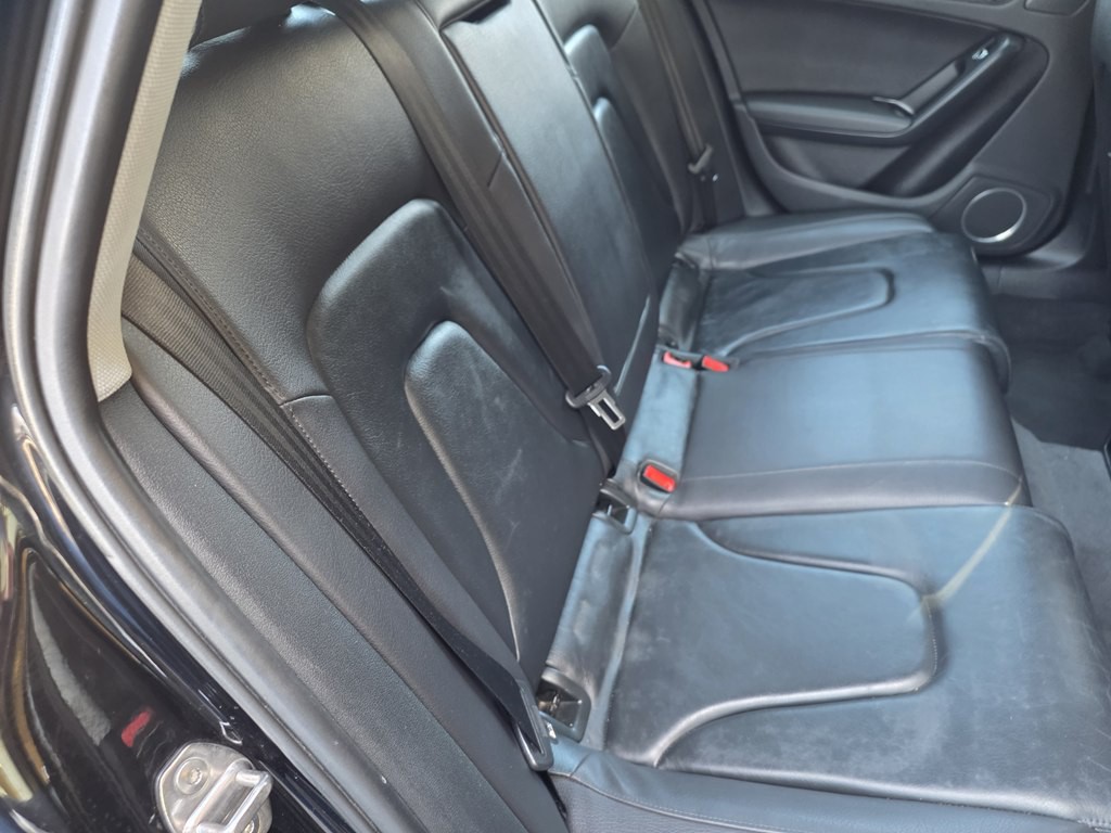 2016 Audi A4 Image 18