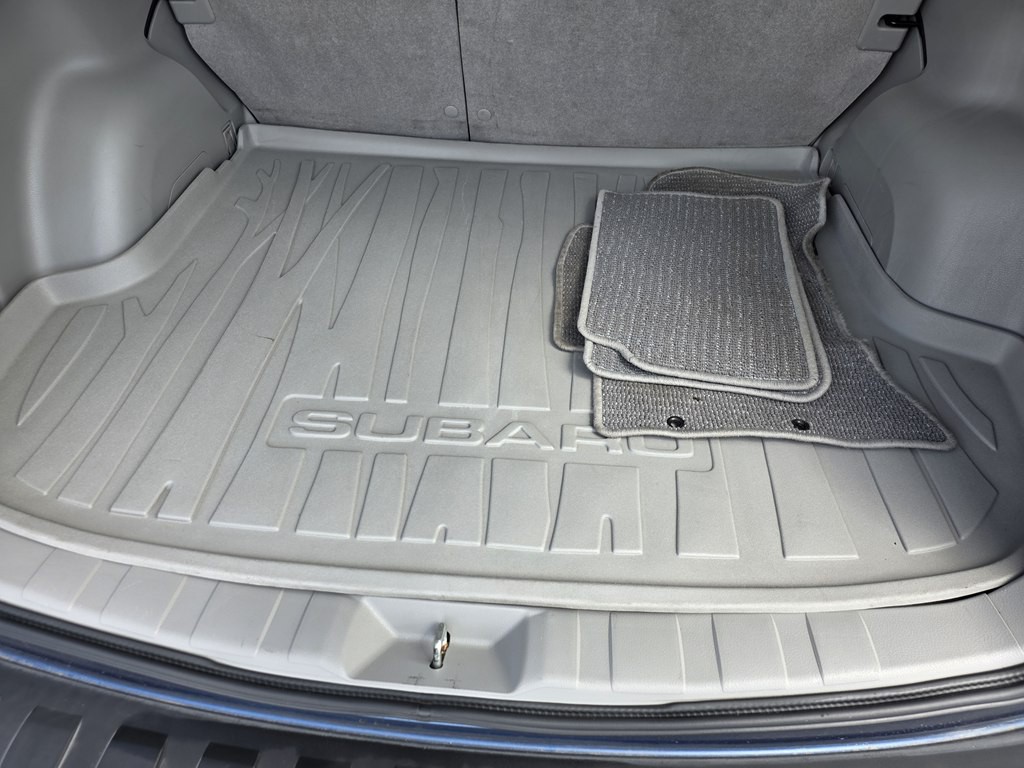 2010 Subaru Forester Image 11