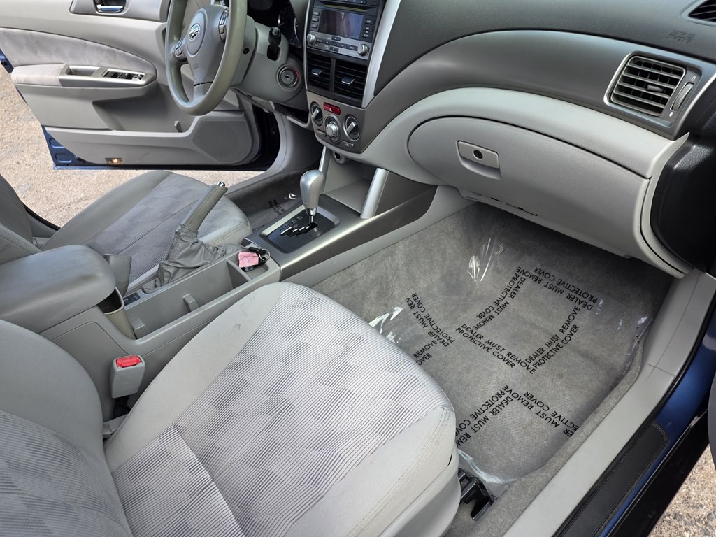 2010 Subaru Forester Image 17