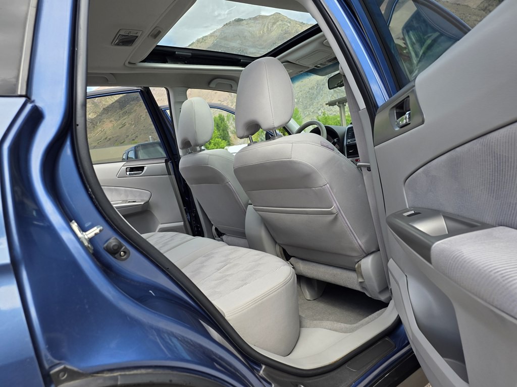 2010 Subaru Forester Image 20