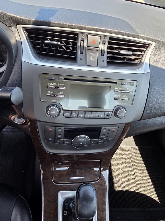 2013 Nissan Sentra Image 23