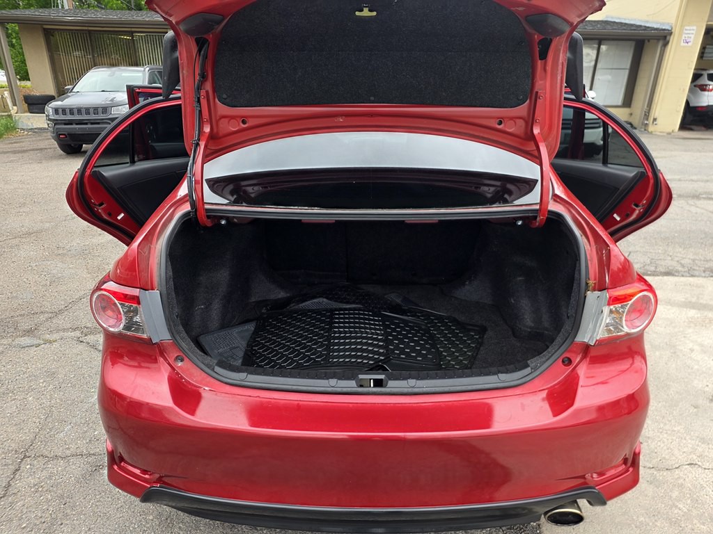 2011 Toyota Corolla Image 10