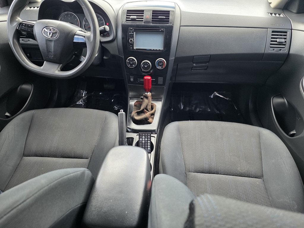 2011 Toyota Corolla Image 14