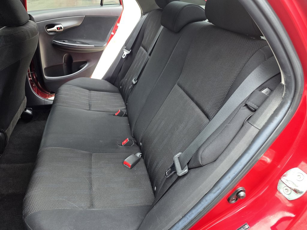 2011 Toyota Corolla Image 16