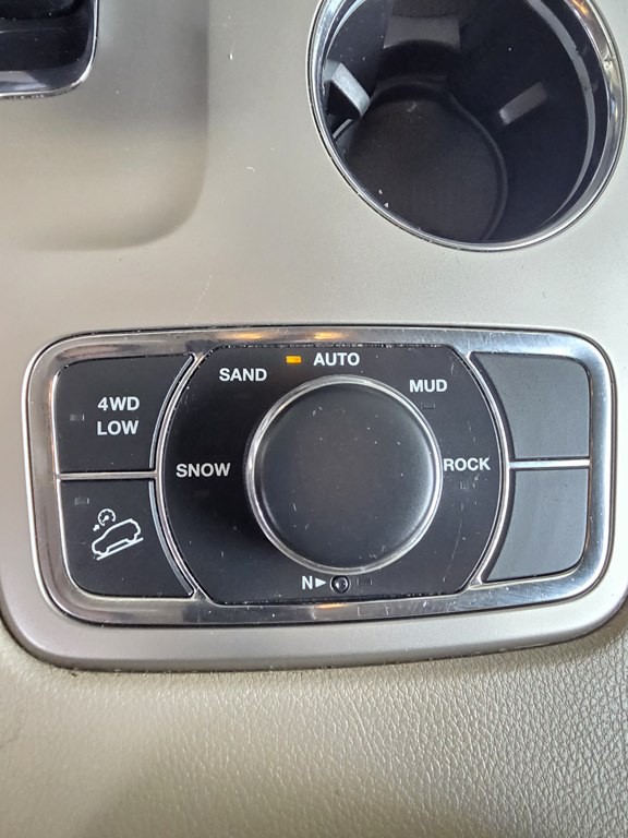 2014 Jeep Grand Cherokee Image 28